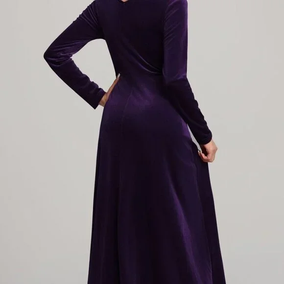 Square Neck Long Sleeve Velvet Dress - Picture 7 of 9